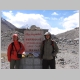 57. 4km verder bereiken we het basecamp van waaruit de trekkings naar de Everest beginnen.JPG